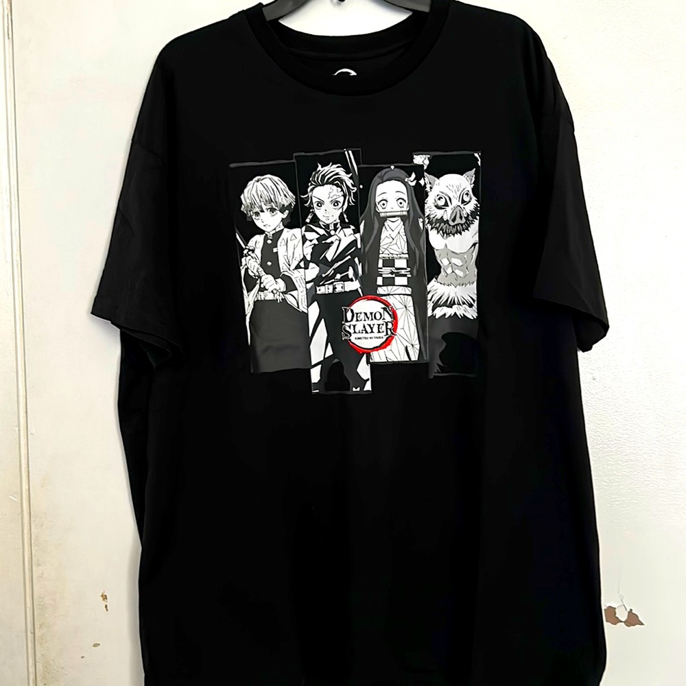 Demon Slayer black XL tee shirt
